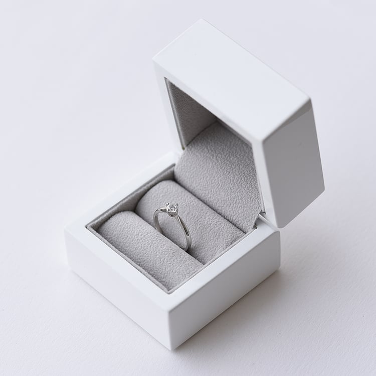 Diamanotvý zlatý prsten 64548