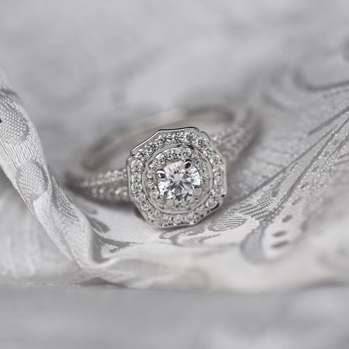 Extravagantní halo zásnubní prsten s lab-grown diamanty Giacomo