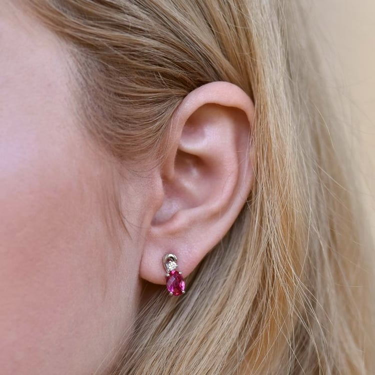 Rubínové náušnice 106997