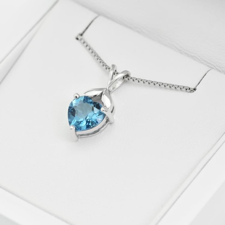 Topazový srdíčkový náhrdelník 13085