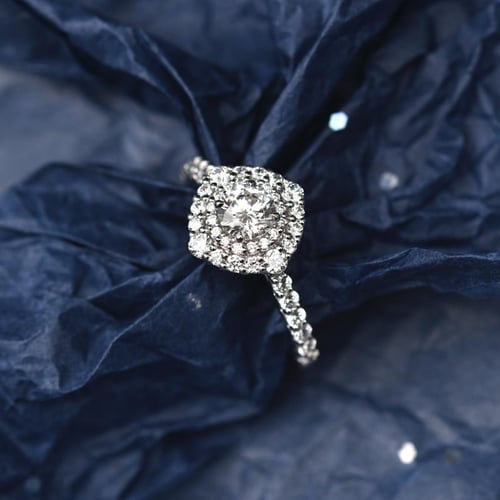 Dvojitý halo zásnubní prsten s lab-grown diamanty Belen