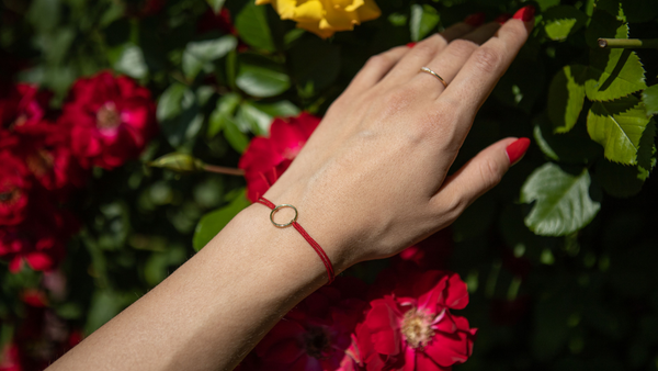 Udržitelné a stylové: Šňůrkové náramky z recyklovaných PET lahví