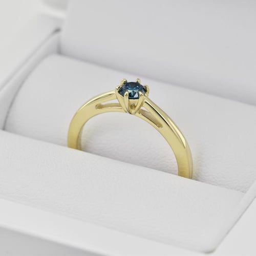 Zásnubní prsten s modrým diamantem Rima