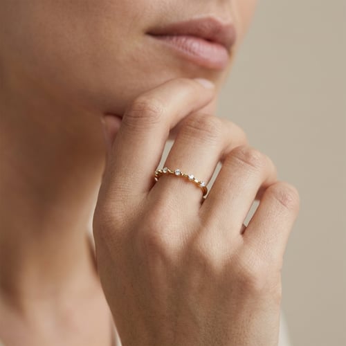 Rozvodový eternity prsten s lab-grown diamanty Sui