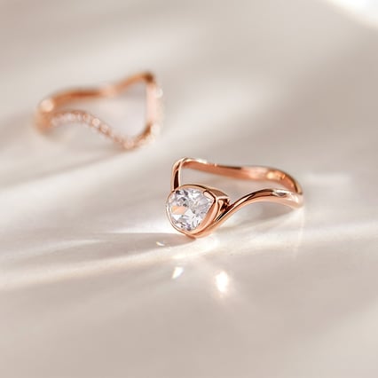 Atypický zásnubní prsten s pear lab-grown diamantem Kylie