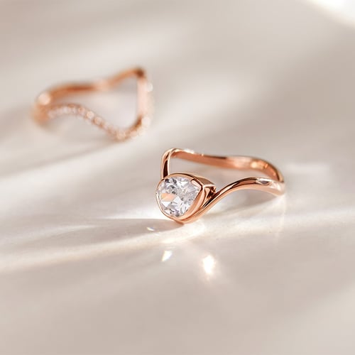Atypický zásnubní prsten s pear lab-grown diamantem Kylie