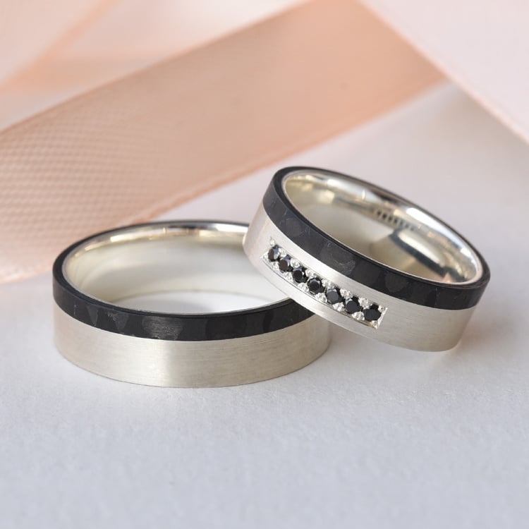 Karbonové snubní prsteny ze zlata 77703