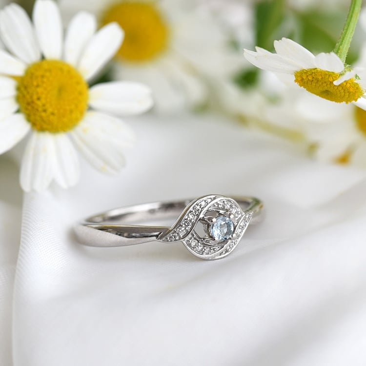 prsten s akvamarínem a diamanty 82233