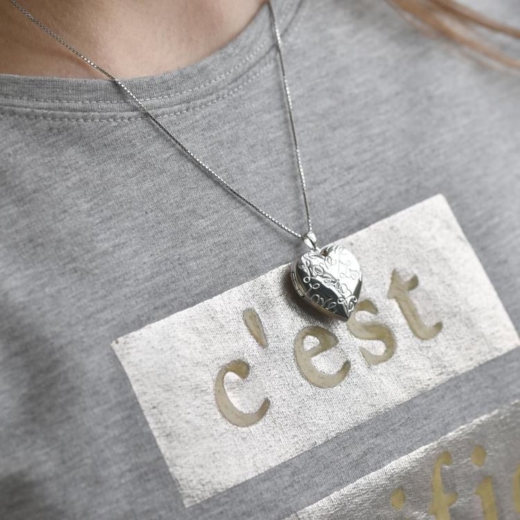 Stříbrný srdíčkový medailon 39603