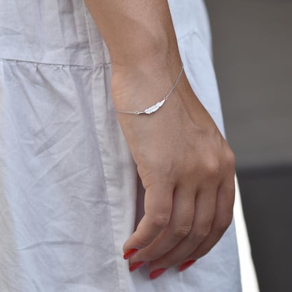 Stříbrný fashion náramek Feather