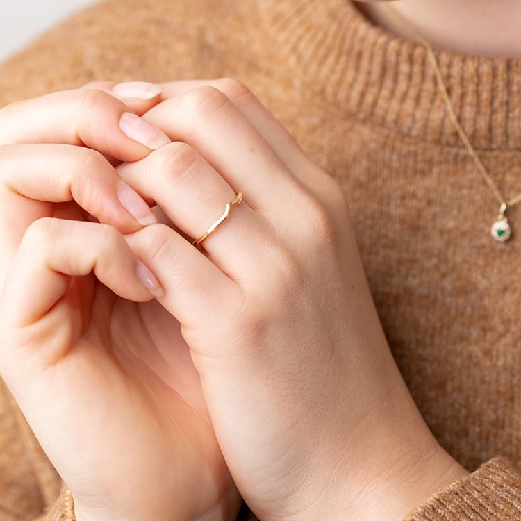 Minimalistický vykrojený prsten Villiane 147658