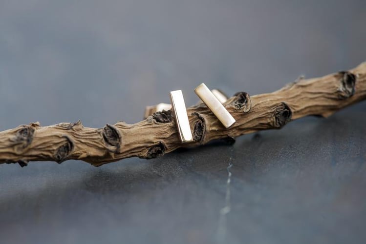 Zlaté minimalistické náušnice Bar