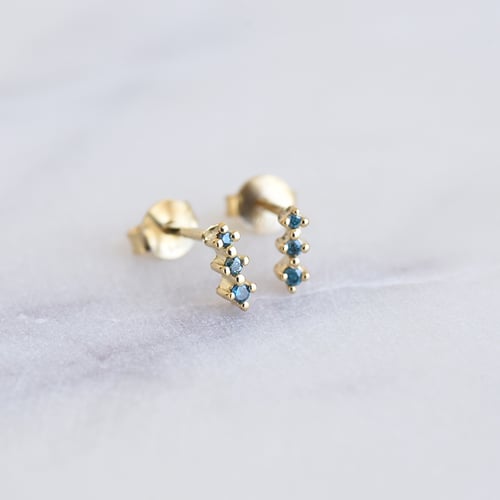 Minimalistické náušnice s modrými diamanty Linus
