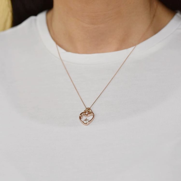 Stříbrný přívěsek matka a dítě s bílým topazem a diamantem Ella 110220