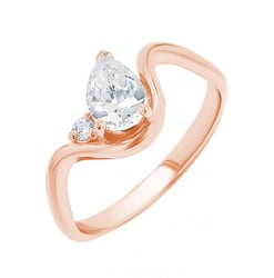 Vlnitý zásnubní prsten s pear moissanitem Mirjana