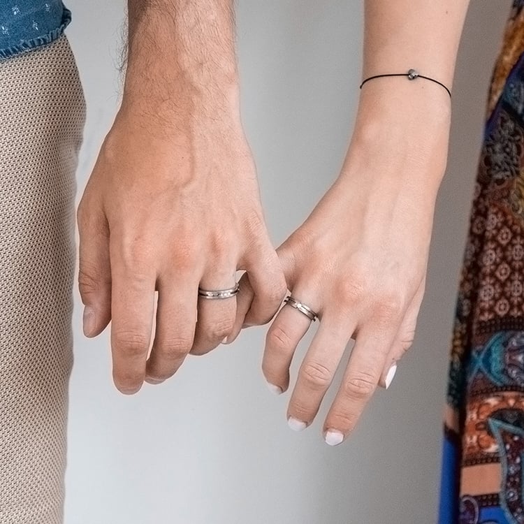 Titanové snubní prsteny s diamantem Rowley 107523