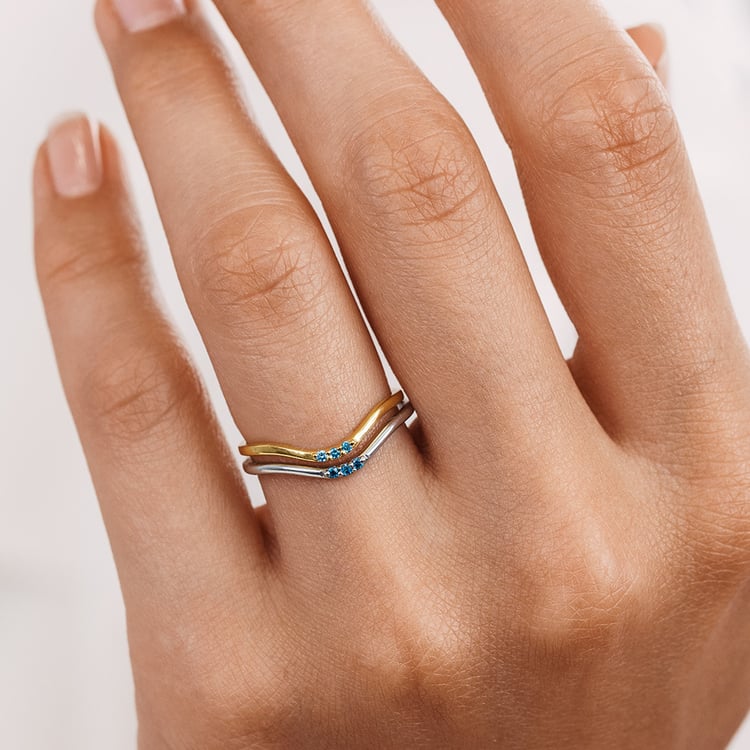 Stříbrný prsten se třemi modrými diamanty 157765