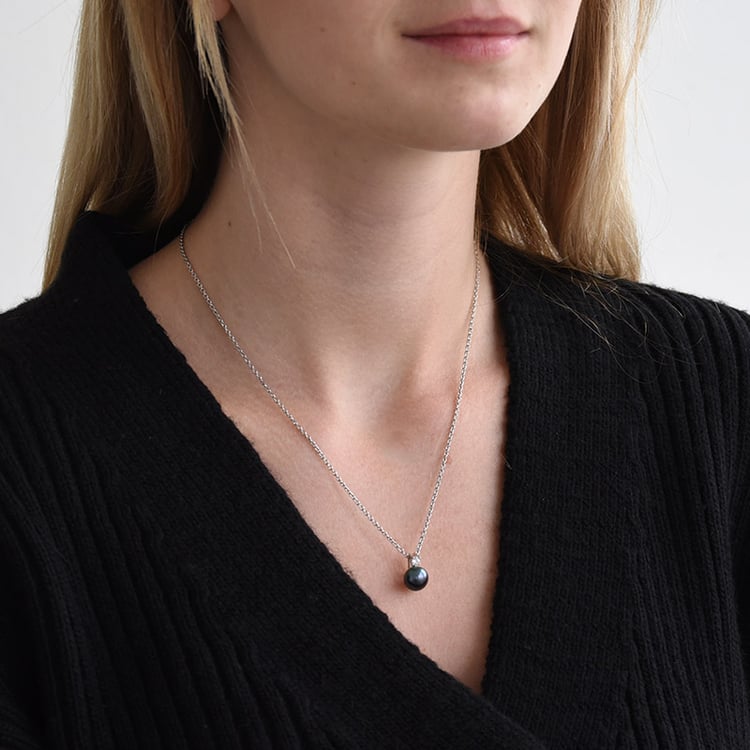 Přívěsek s perlou 83699