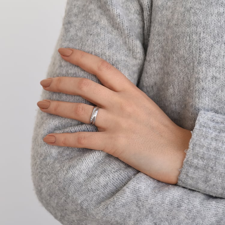 Zlaté tvarované prsteny s matným povrchem 59064