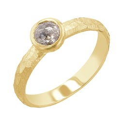 Tepaný prsten se salt and pepper diamantem v routovém brusu Seraphine