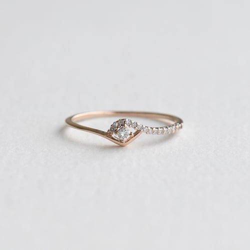 Stříbrný romantický prsten s lab-grown diamanty Anthia