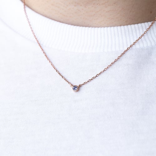 Stříbrný minimalistický náhrdelník s tanzanitem Glosie