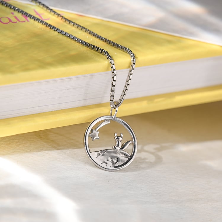 Kolekce stříbrných vykrojených náhrdelníků Malý princ 141935