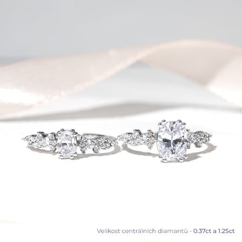 Zásnubní prsten s oval diamantem Mica