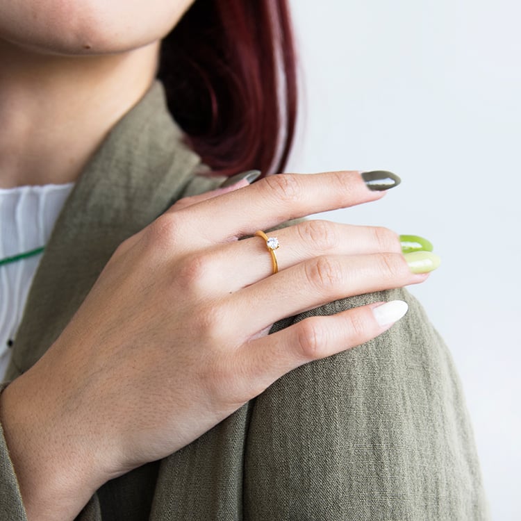 Elegantní zásnubní prsten s diamanty Nixon 111432