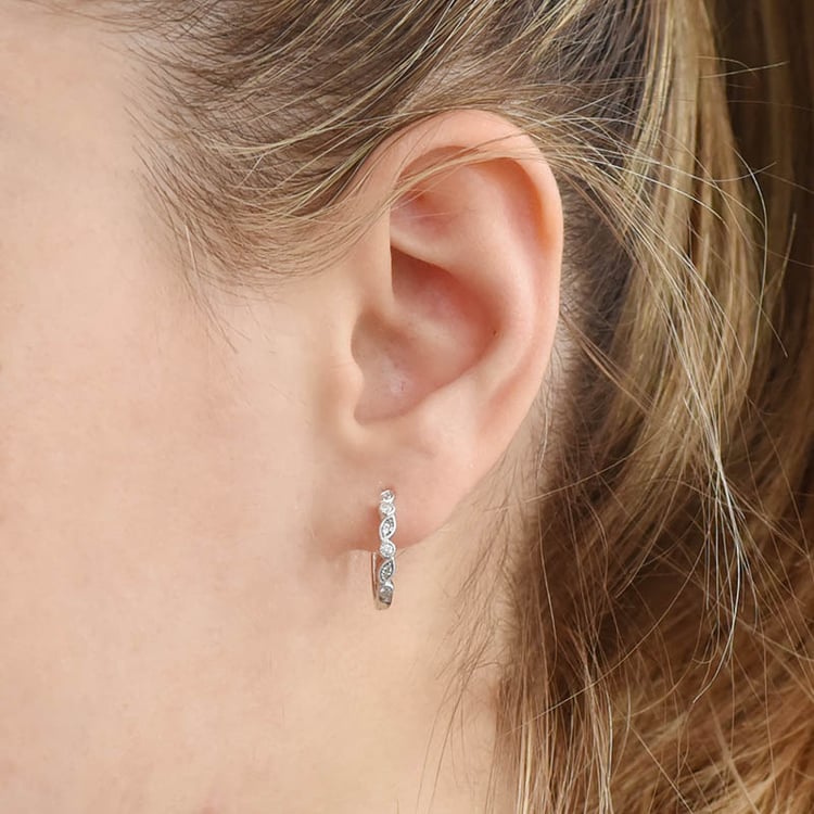 Stříbrné kruhové náušnice s lab-grown diamanty Veeti 104120