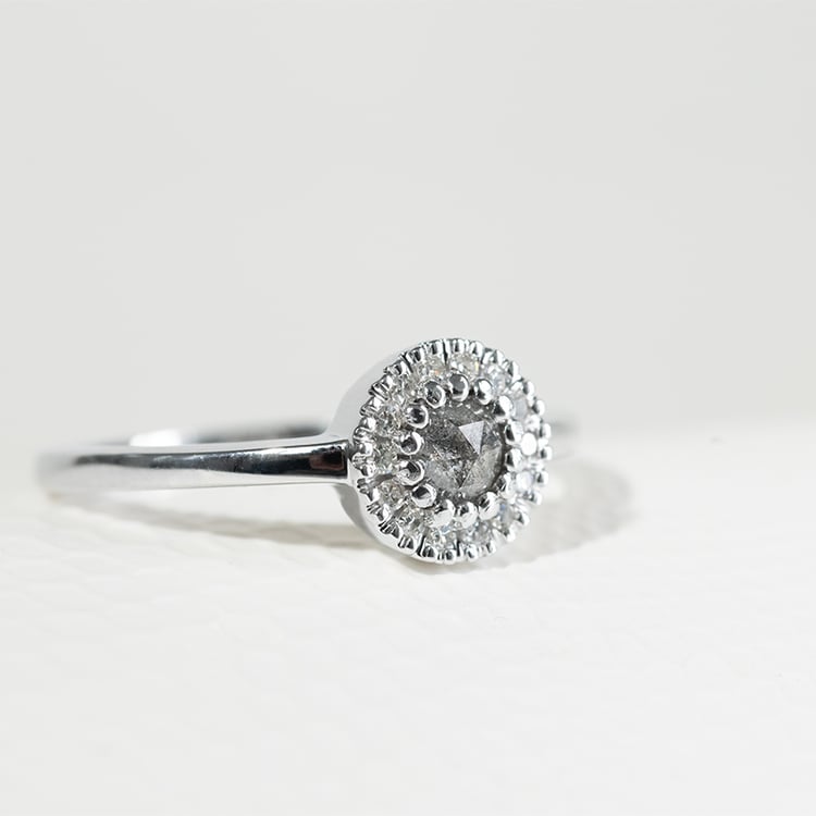 Zásnubní prsten ze zlata se salt and pepper diamantem Tafne 131940