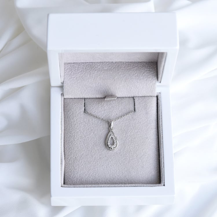 Diamantový přívěsek ze zlata 84937