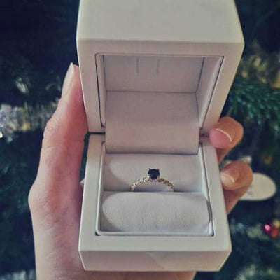 Zásnubní prsten s diamanty