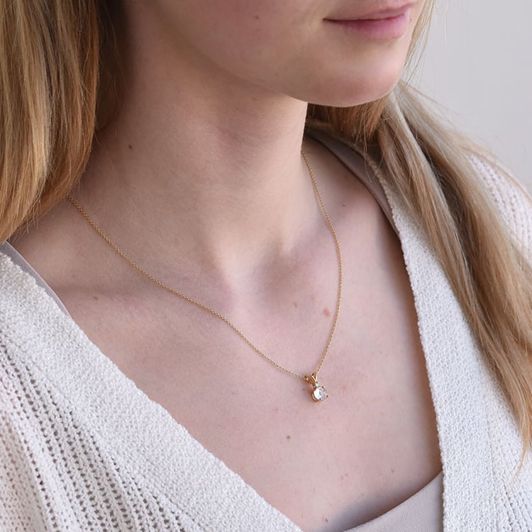 Zlatý přívěsek s růženínem 80512