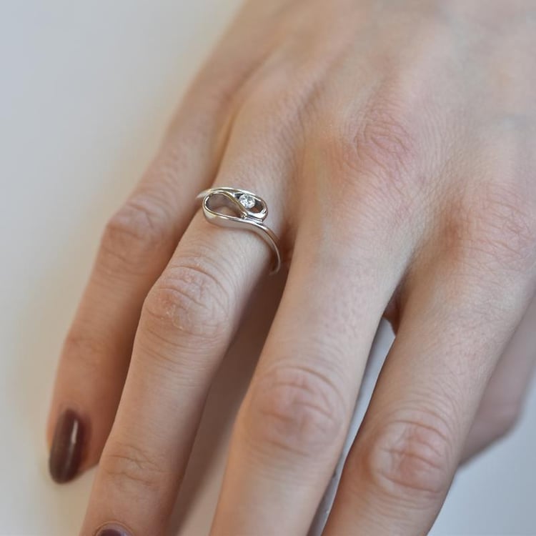 Prsten s diamantem 28528