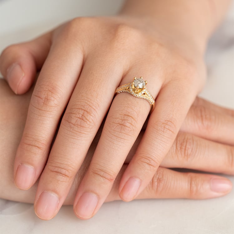 Halo zásnubní prsten se salt and pepper diamantem Heshmy 122029