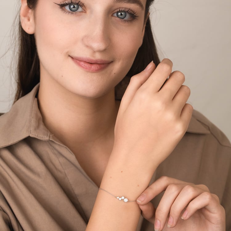 Moderní stříbrný náramek s diamanty Viola 165712