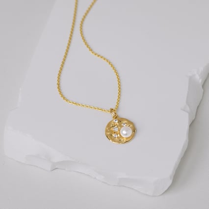 Stříbrný perlový přívěsek s bílými topazy Alex