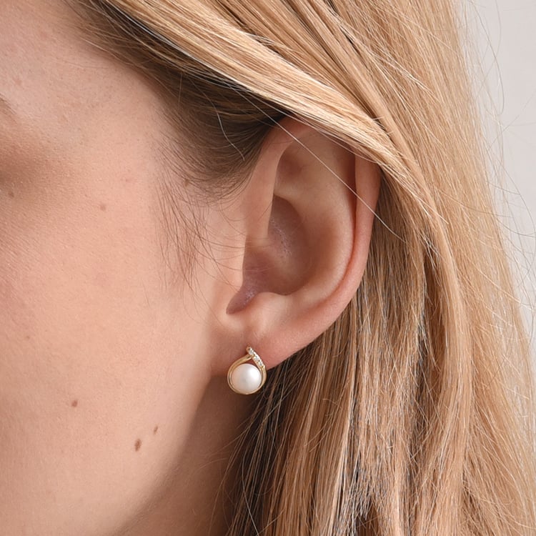 Romantické zlaté náušnice s perlami a zirkony 63769