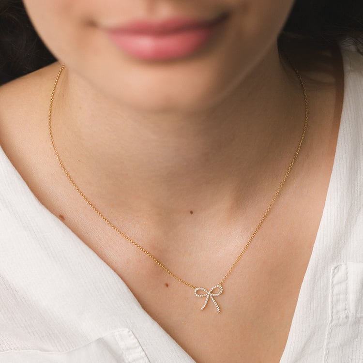 Mašlička v diamantovém náhrdelníku Jonina 153841