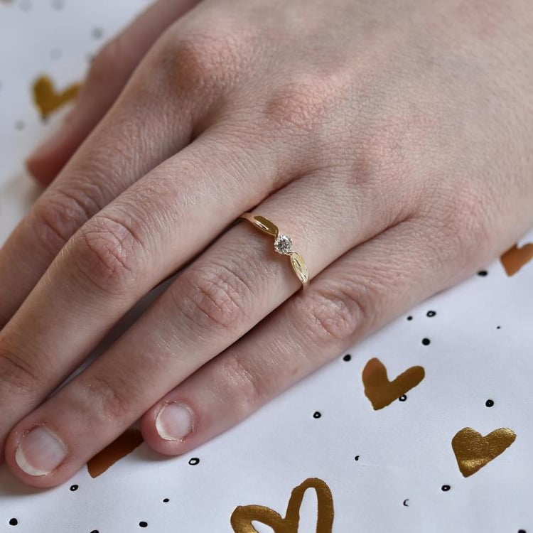 Prsten s certifikovaným diamantem 8713