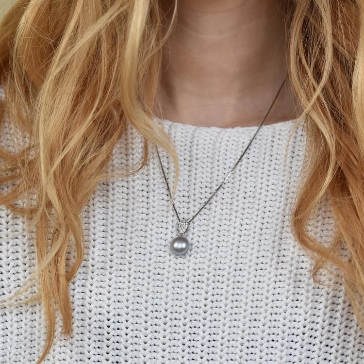 Stříbrný náhrelník s perlou Banis 14209