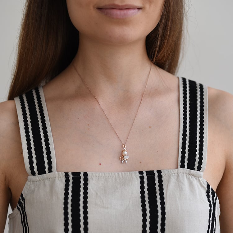 Zlatý diamantový náhrdelník s čertem 63974