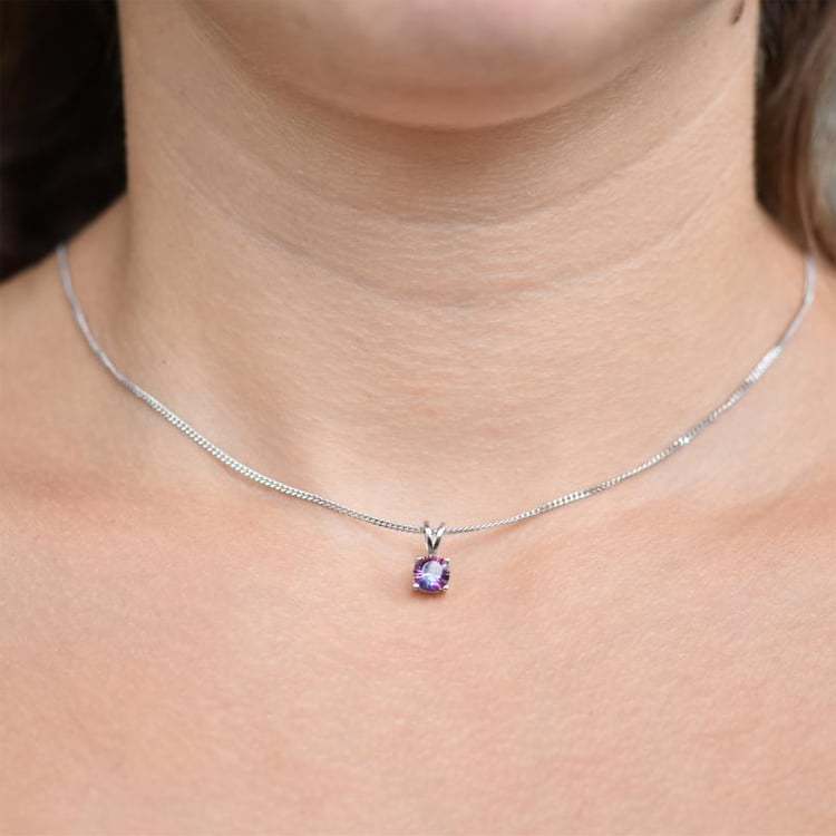 Náhrdelník s quartzem 17901