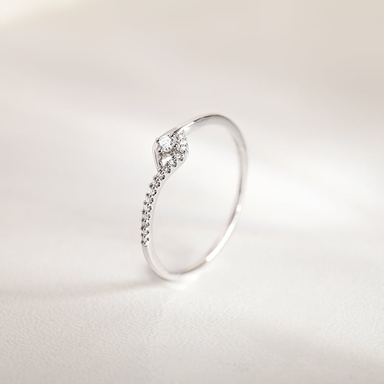 Stříbrný romantický prsten s lab-grown diamanty Anthia 147888