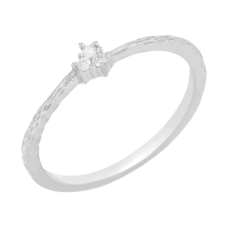 Stříbrný diamantový prsten s tepaným povrchem