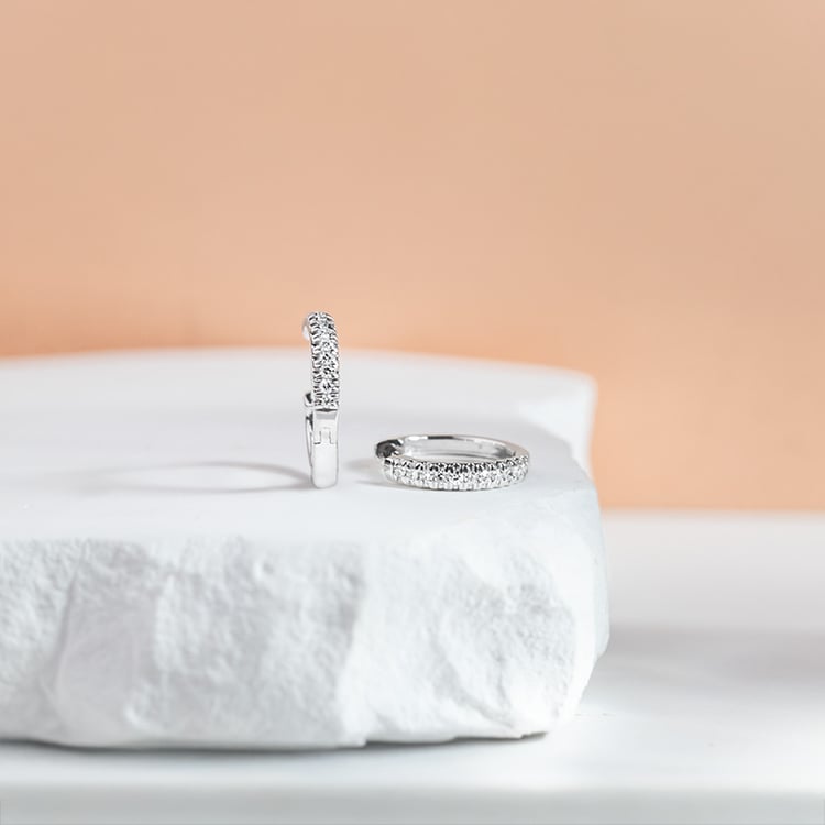 Stříbrné elegantní kruhové náušnice s lab-grown diamanty Gomati 151394