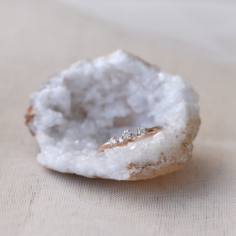 Zásnubní prsten s diamanty 67447