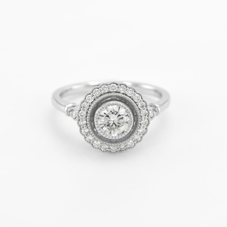 Zásnubní prsten v halo stylu 47846