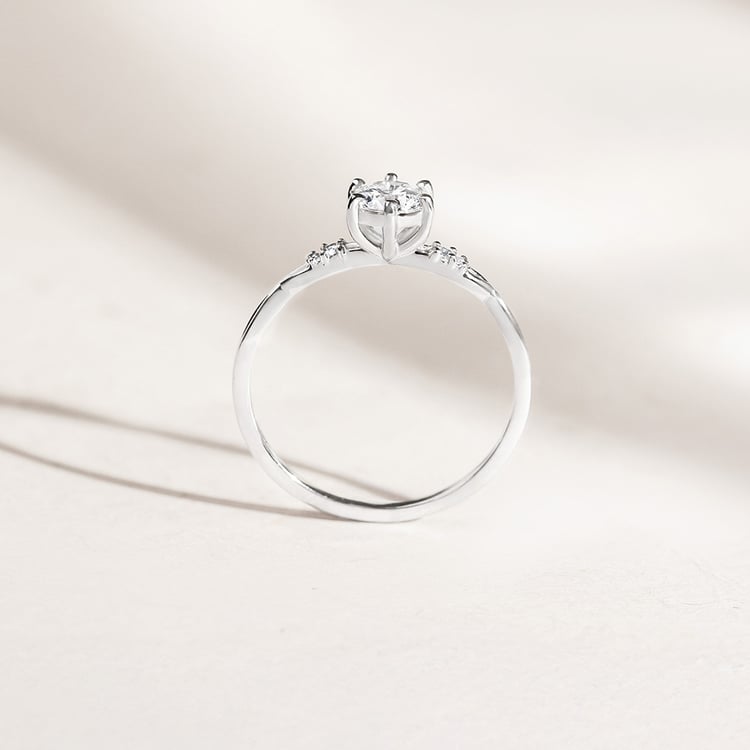 Zásnubní prsten z bílého zlata s 0.5ct IGI certifikovaným lab-grown diamantem Mileva 158296